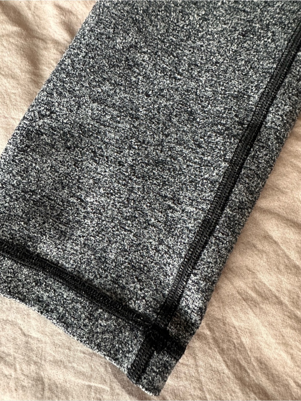 Lululemon High-Rise Crop Leggings Heathered Black Gray Size 4 - Picture 2 of 7